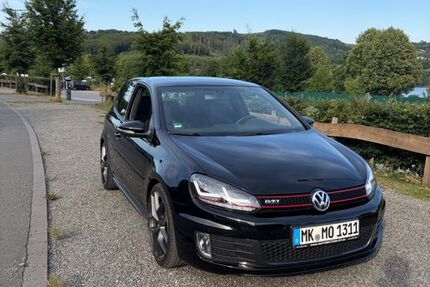 VW Golf 147.906 km 9.250 &euro; Balve 58802