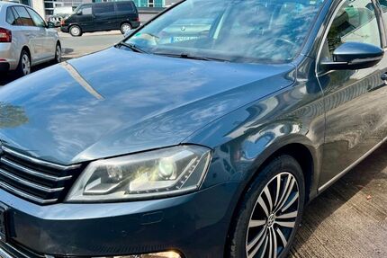 VW Passat 215.000 km 6.999 &euro; Wuppertal 42277