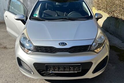 Kia Rio 61.977 km 5.999 &euro; Velbert 42549