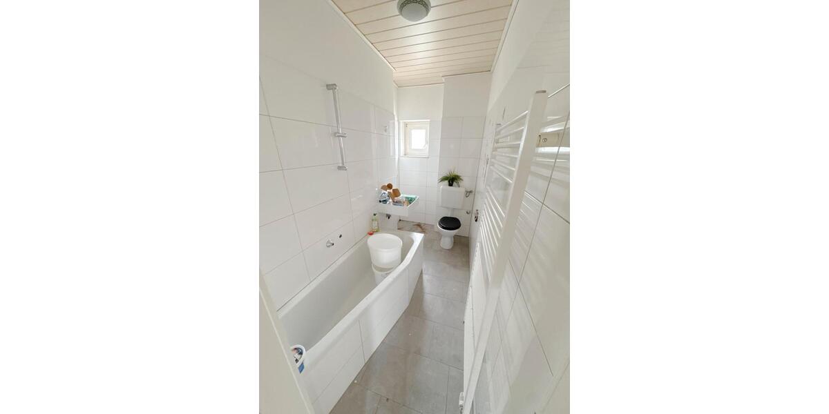 Dachgeschoßwohnung Dortmund Hörde - 3 Zimmer, 75 m&sup2;, 900&euro; | Angebot:26007013