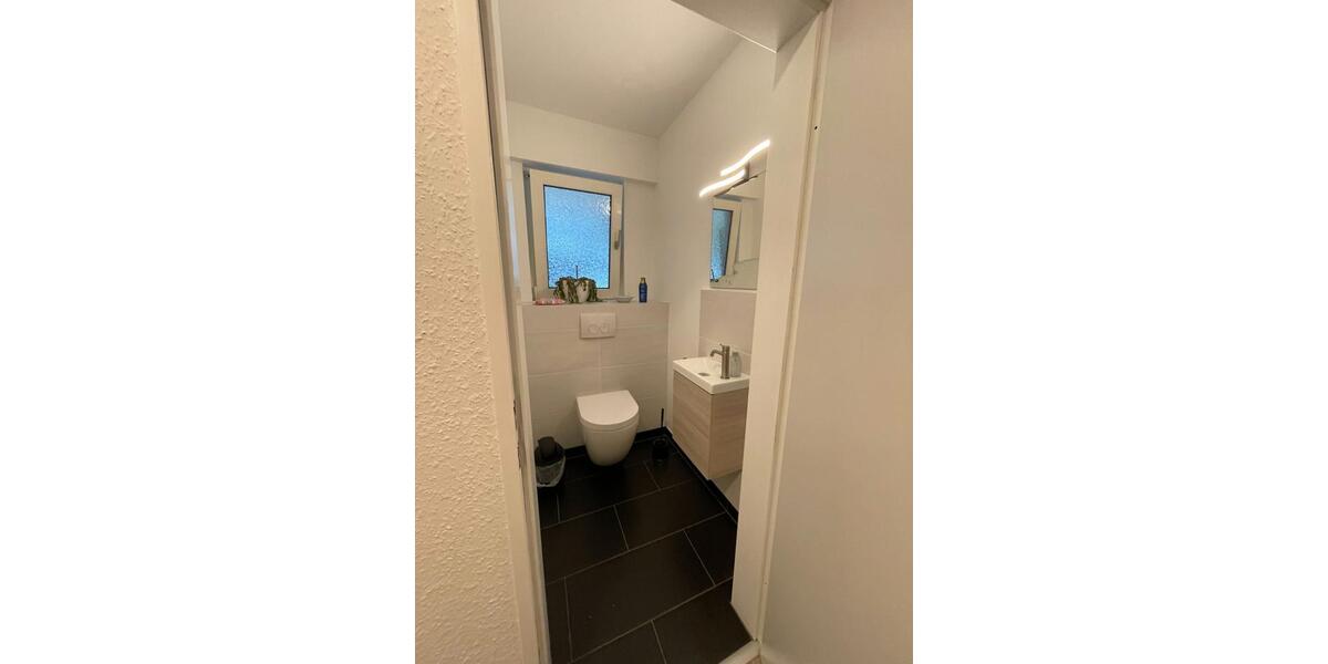 Reihenhaus Hückeswagen - 7 Zimmer, 187 m&sup2;, 375.000&euro; | Angebot:27579979