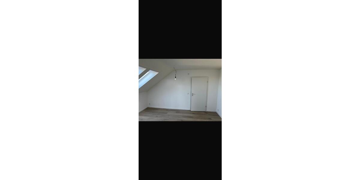 Dachgeschoßwohnung Radevormwald - 2 Zimmer, 41 m&sup2;, 399&euro; | Angebot:26539774