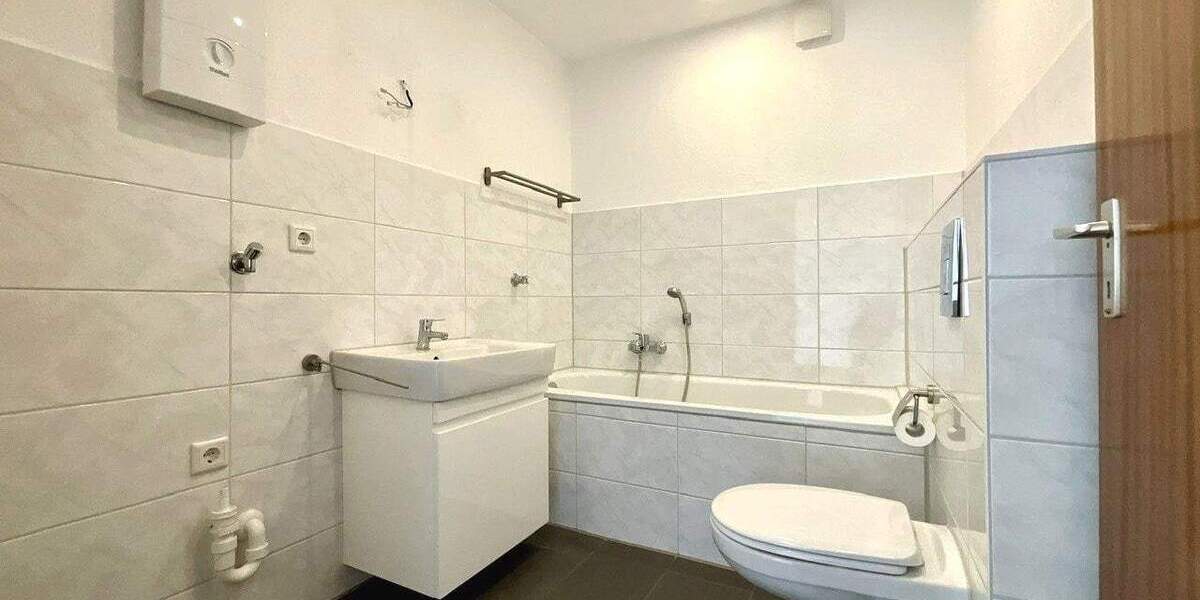 Etagenwohnung Ennepetal Voerde - 3 Zimmer, 101 m&sup2;, 165.000&euro; | Angebot:25835054