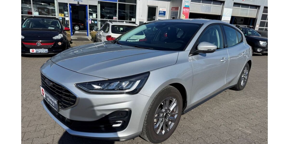 Ford Focus 26.828 km 15.997 &euro; Wipperfürth 51688