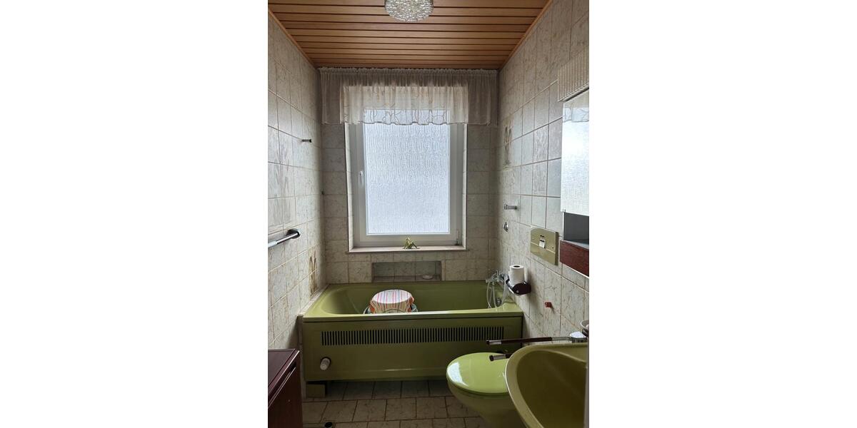 Etagenwohnung Velbert - 3 Zimmer, 65 m&sup2;, 140.000&euro; | Angebot:26592151