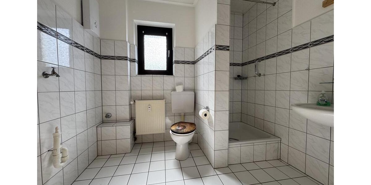 Etagenwohnung Werdohl - 2 Zimmer, 80 m&sup2;, 450&euro; | Angebot:24783013