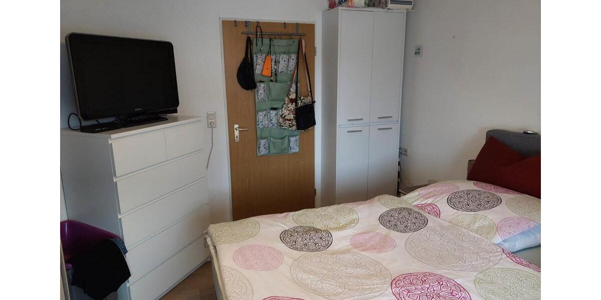 Dachgeschoßwohnung Remscheid - 3 Zimmer, 66 m&sup2;, 357&euro; | Angebot:27592772