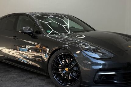 Porsche Panamera 156.000 km 48.999 &euro; Radevormwald 42477