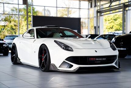 Ferrari F12 22.000 km 249.000 &euro; Remscheid/NRW 42855