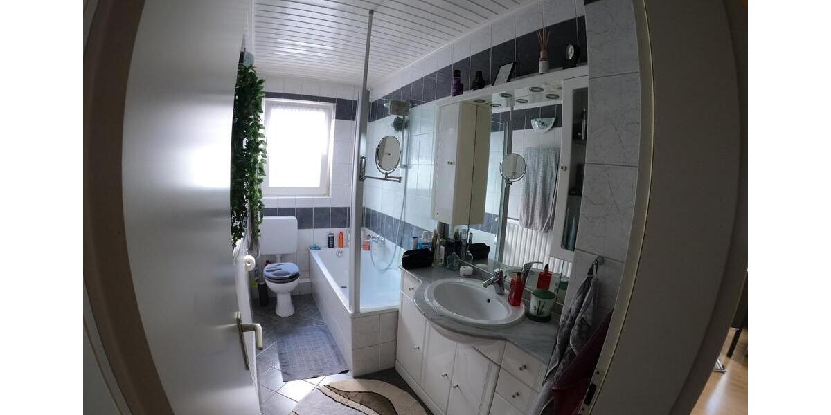 Etagenwohnung Wuppertal Gemarkung Langerfeld - 4 Zimmer, 100 m&sup2;, 225.000&euro; | Angebot:25978934