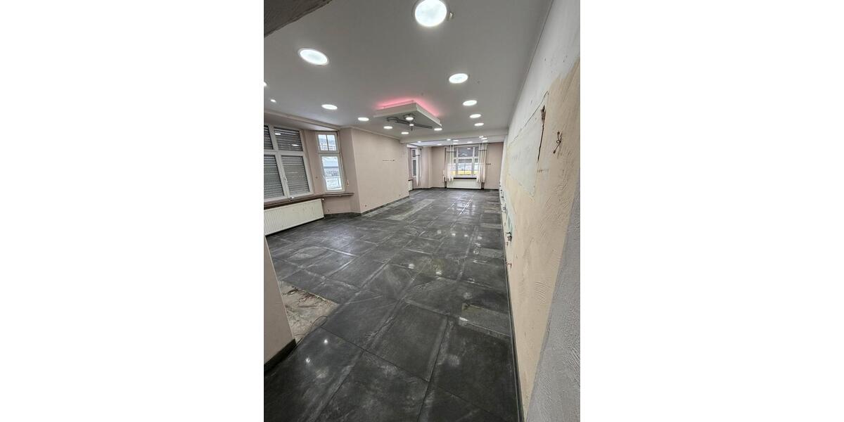 Gewerbeobjekt Menden (Sauerland) Berkenhofskamp - 1.450&euro; | Angebot:26376873