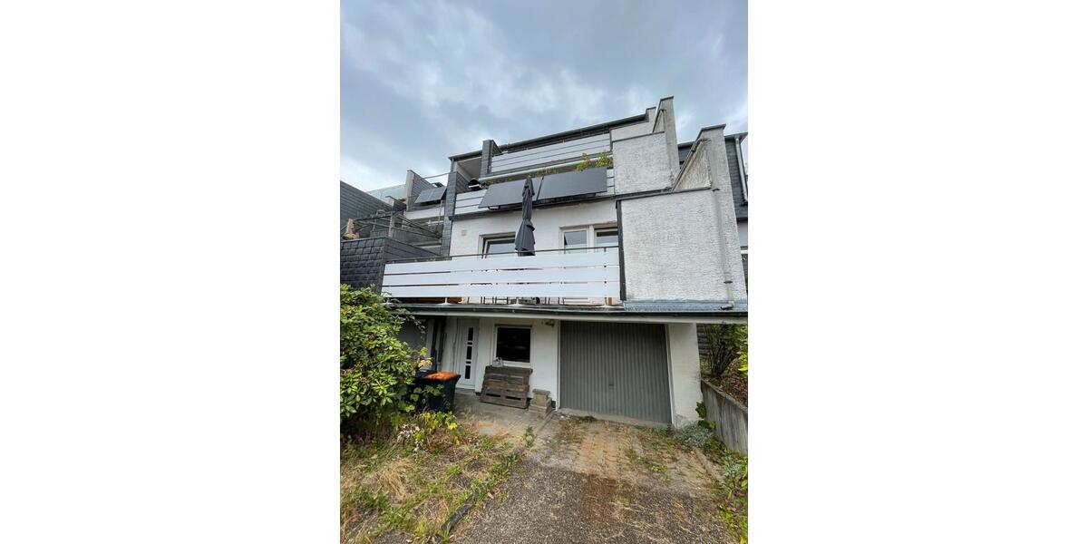 Reihenhaus Hückeswagen - 7 Zimmer, 187 m&sup2;, 375.000&euro; | Angebot:27579979