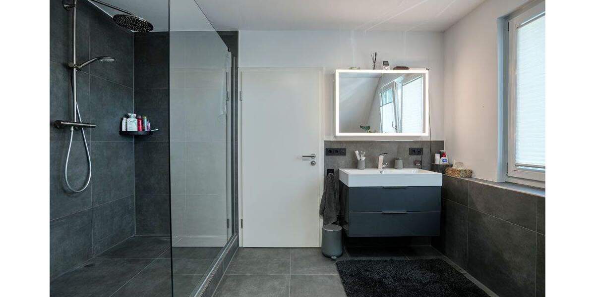 Doppelhaushälfte Bochum Stiepel - 7 Zimmer, 234 m&sup2;, 850.000&euro; | Angebot:25687051
