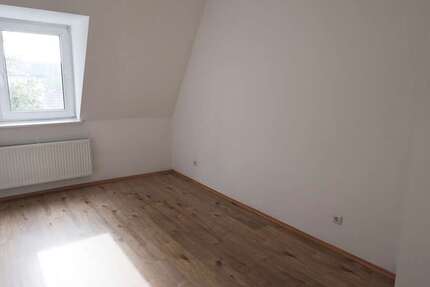 Wohnung Remscheid Ehringhausen - 2 Zimmer, 42 m&sup2;, 400&euro; | Angebot:27163106