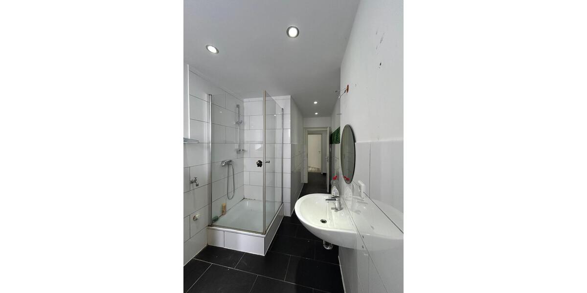 Erdgeschoßwohnung Wuppertal Unterbarmen - 2 Zimmer, 77 m&sup2;, 680&euro; | Angebot:25933369