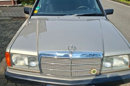 Mercedes-Benz 190 102.000 km 9.500 &euro; Herne 44652