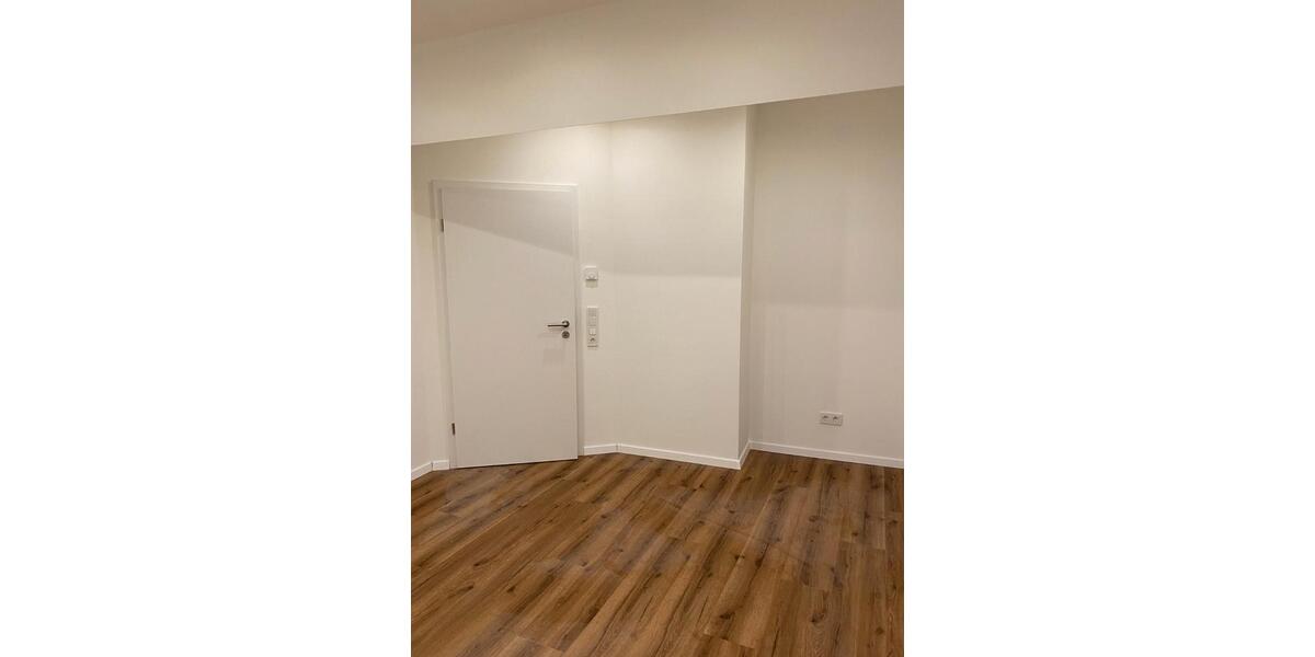 Dachgeschoßwohnung Iserlohn - 1 Zimmer, 65 m&sup2;, 600&euro; | Angebot:26429943