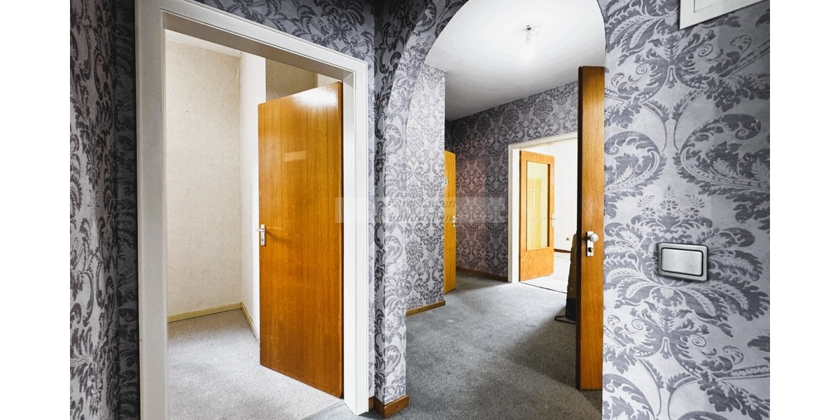 Altbau mit Charme, großzügigem Raumgefühl und vielseitigen Nutzungsmöglichkeiten in Do-Berghofen - Mehrfamilienhaus, Wohnhaus Dortmund Berghofen | Angebot:27710176
