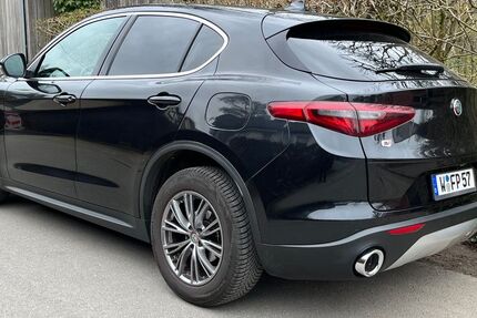 Alfa Romeo Stelvio 90.000 km 21.000 &euro; Wuppertal 42369