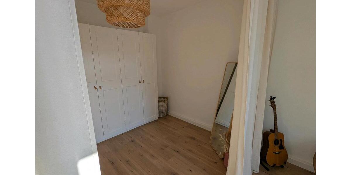 Dachgeschoßwohnung Wuppertal Gemarkung Langerfeld - 3 Zimmer, 104 m&sup2;, 290.000&euro; | Angebot:26754353