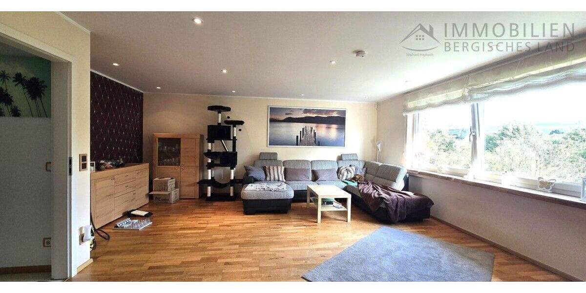 Einfamilienhaus Hückeswagen Kobeshofen - 6 Zimmer, 220 m&sup2;, 569.000&euro; | Angebot:25737808