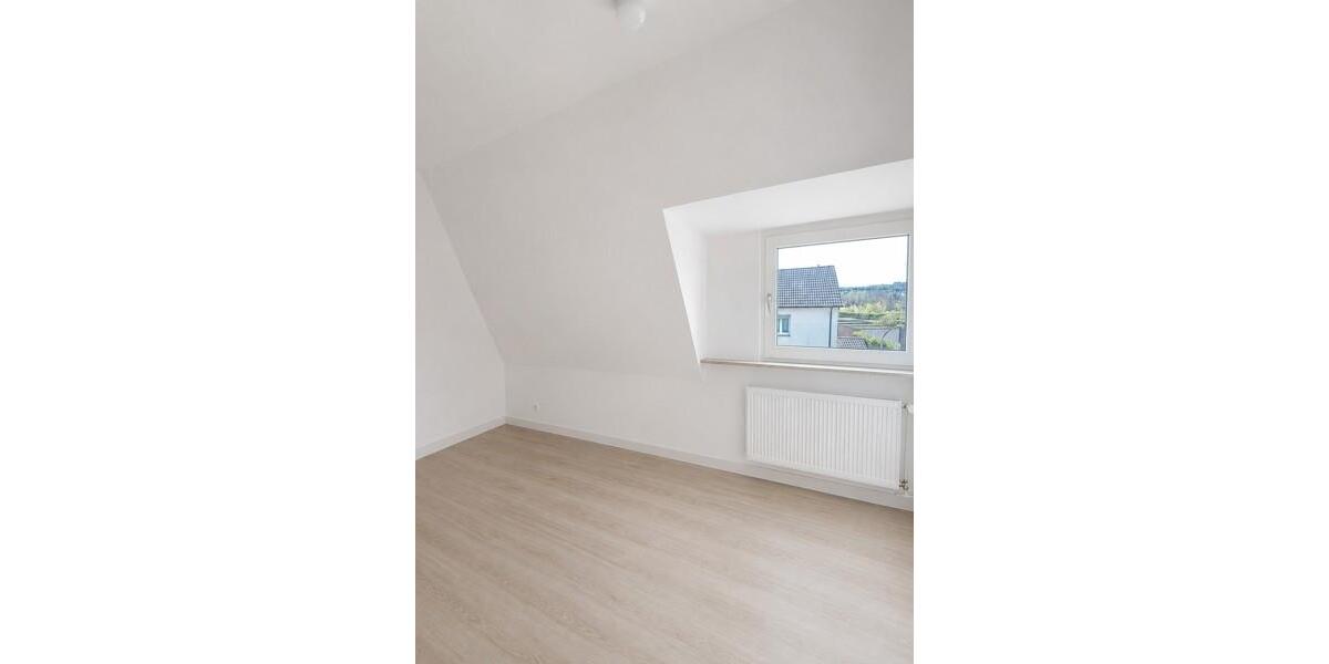 Dachgeschoßwohnung Wuppertal Gemarkung Langerfeld - 2 Zimmer, 41 m&sup2;, 353&euro; | Angebot:26661773