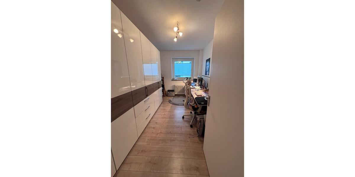 Etagenwohnung Wuppertal Arrenberg - 3 Zimmer, 80 m&sup2;, 179.000&euro; | Angebot:26748341