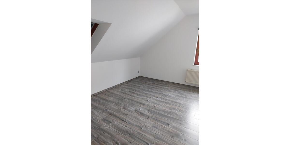 Dachgeschoßwohnung Fröndenberg (Ruhr) - 3 Zimmer, 68 m&sup2;, 580&euro; | Angebot:27619591