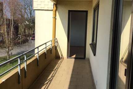 Wohnung Wuppertal Nordstadt - 4 Zimmer, 97 m&sup2;, 850&euro; | Angebot:25984161