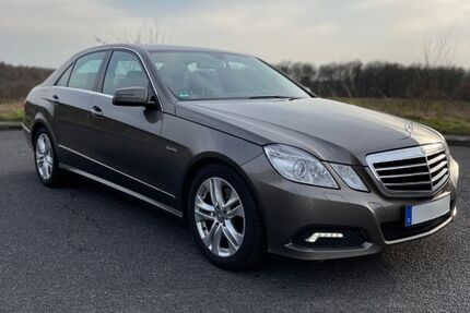 Mercedes-Benz E 250 290.000 km 7.200 &euro; Remscheid 42855