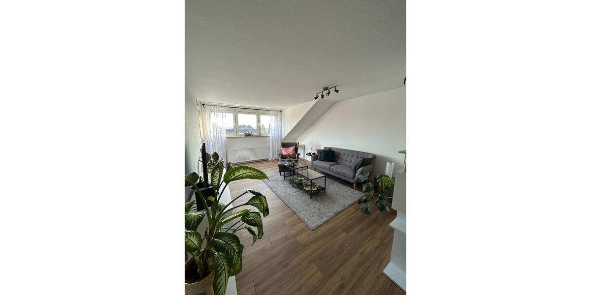Dachgeschoßwohnung Unna Alte Heide - 2 Zimmer, 75 m&sup2;, 750&euro; | Angebot:25532977