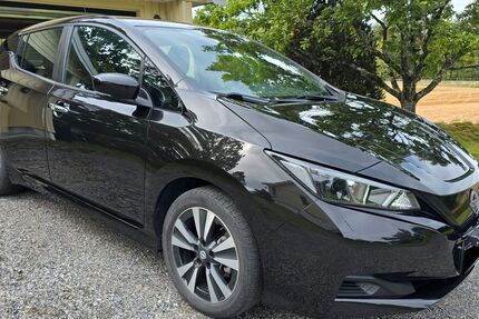 Nissan Leaf 47.700 km 13.890 &euro; Wuppertal 42277