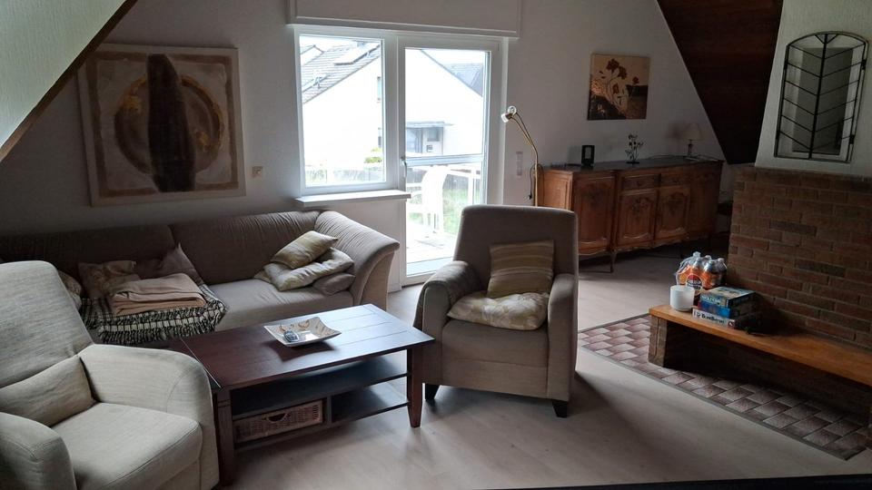 Dachgeschoßwohnung Dortmund Hörde - 3 Zimmer, 93 m&sup2;, 1.100&euro; | Angebot:26022975