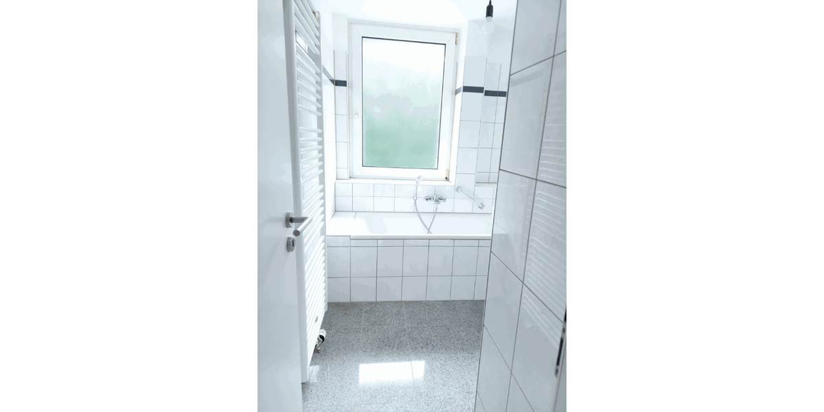 Etagenwohnung Wuppertal Gemarkung Cronenberg - 2 Zimmer, 46 m&sup2;, 375&euro; | Angebot:26757045