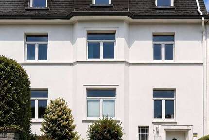 Haus Wuppertal Eckbusch - 9 Zimmer, 239 m&sup2;, 495.000&euro; | Angebot:27018201