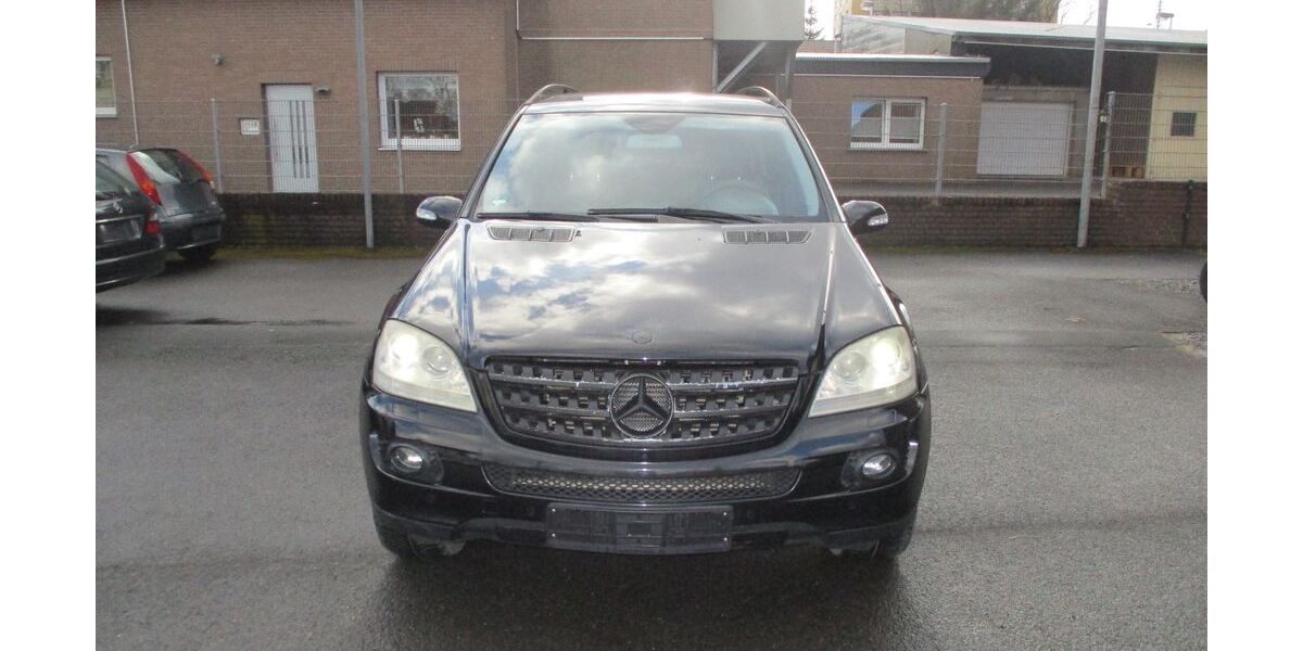 Mercedes-Benz ML 320 349.000 km 5.499 &euro; Unna 59425