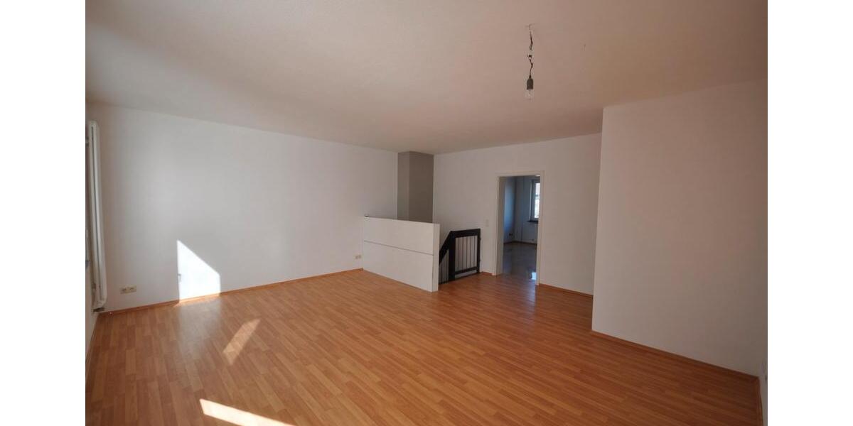 Maisonettenwohnung Wuppertal Gemarkung Barmen - 4 Zimmer, 120 m&sup2;, 1.684&euro; | Angebot:26616648