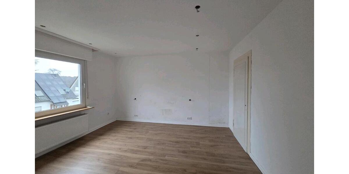 Einfamilienhaus Remscheid Remscheid-Süd - 7 Zimmer, 162 m&sup2;, 2.000&euro; | Angebot:26020621
