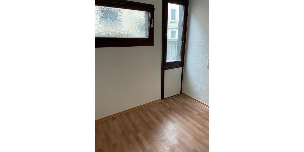 Etagenwohnung Wuppertal Arrenberg - 1 Zimmer, 28 m&sup2;, 349&euro; | Angebot:26633928