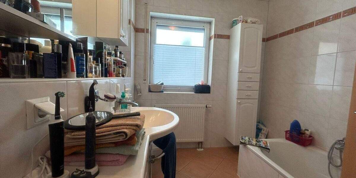 Mehrfamilienhaus, Wohnhaus Lüdenscheid Rathmecke - 435.000&euro; | Angebot:25660827