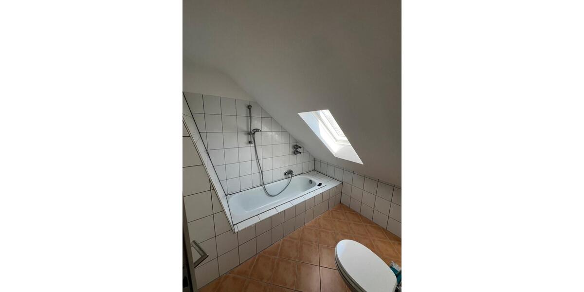 Dachgeschoßwohnung Wuppertal Cronenberg - 3 Zimmer, 64 m&sup2;, 520&euro; | Angebot:26636768