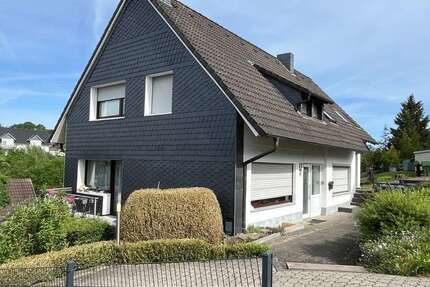 Haus Wipperfürth - 8 Zimmer, 255 m&sup2;, 475.000&euro; | Angebot:12984245