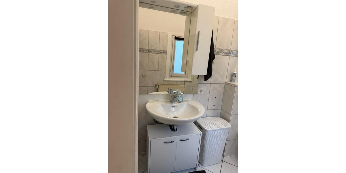 Erdgeschoßwohnung Remscheid Remscheid-Süd - 2.5 Zimmer, 70 m&sup2;, 450&euro; | Angebot:25238957