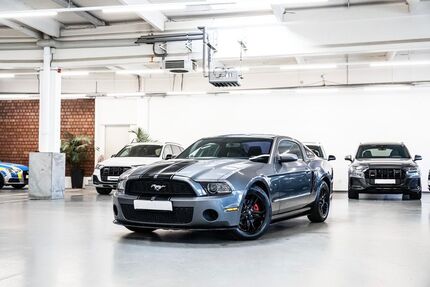 Ford Mustang 114.000 km 14.000 &euro; Hagen 58097