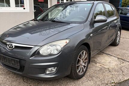 Hyundai i30 157.000 km 2.450 &euro; Wuppertal 42329