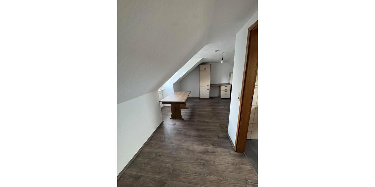 Dachgeschoßwohnung Sprockhövel - 2 Zimmer, 50 m&sup2;, 400&euro; | Angebot:27584778