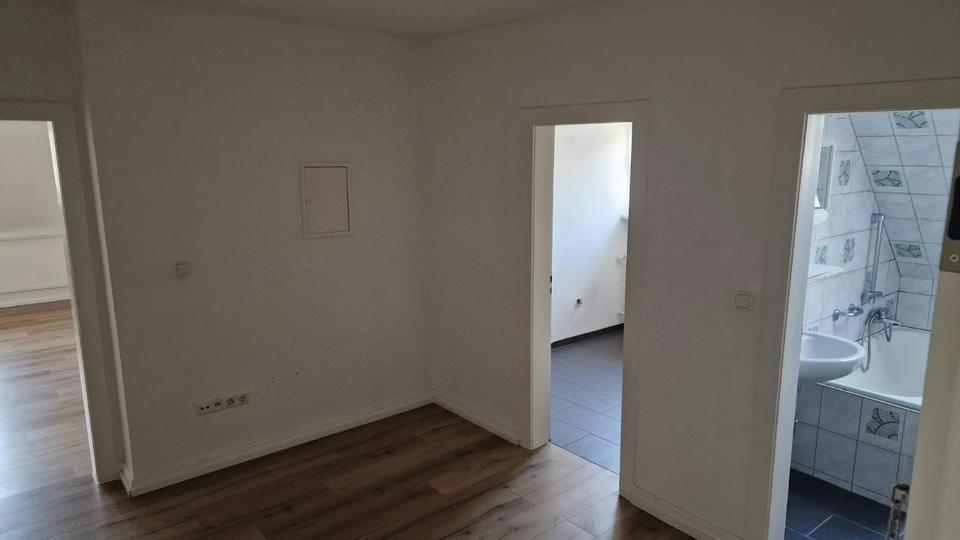 Dachgeschoßwohnung Iserlohn Grüne - 2 Zimmer, 65 m&sup2;, 480&euro; | Angebot:27587163
