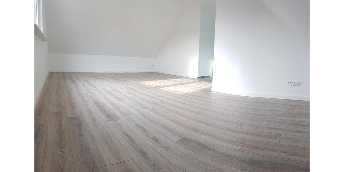 Dachgeschoßwohnung Castrop-Rauxel Bladenhorst - 3 Zimmer, 60 m&sup2;, 480&euro; | Angebot:27567742