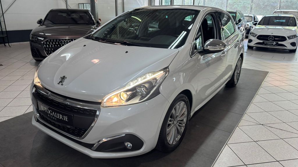 Peugeot 208 61.000 km 9.400 &euro; Herne 44652