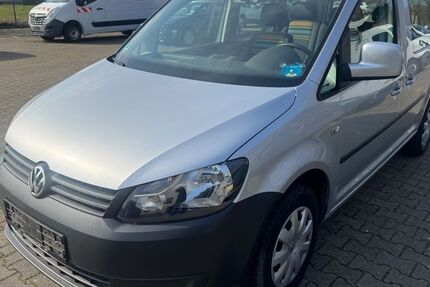 VW Caddy 127.095 km 7.900 &euro; Dortmund 44379